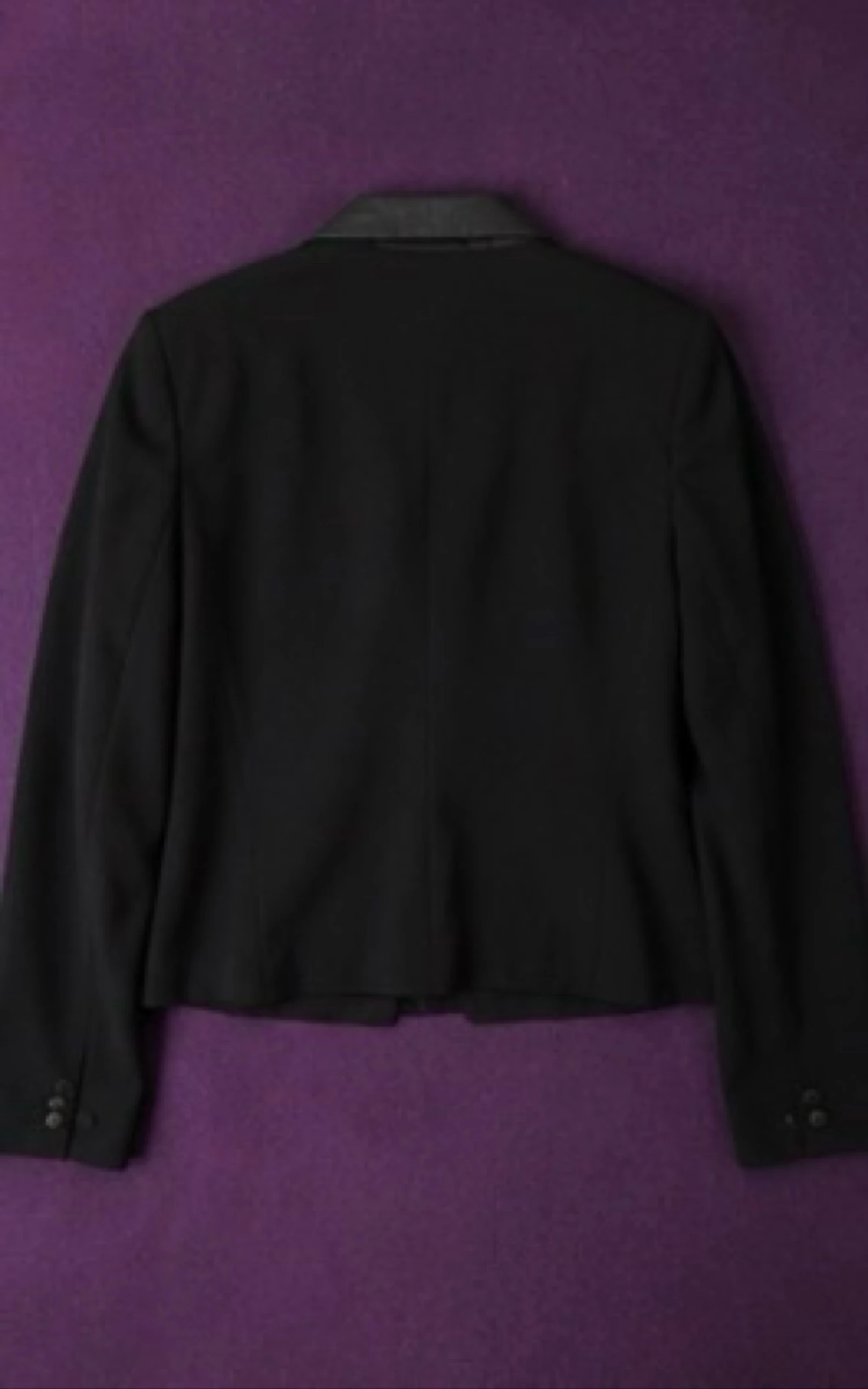 Kwoman Elegant black satin lapel tailored jacket size 40 for ceremonies – photo 3